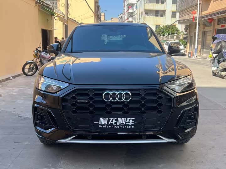 Фото 2 - Audi Q5L