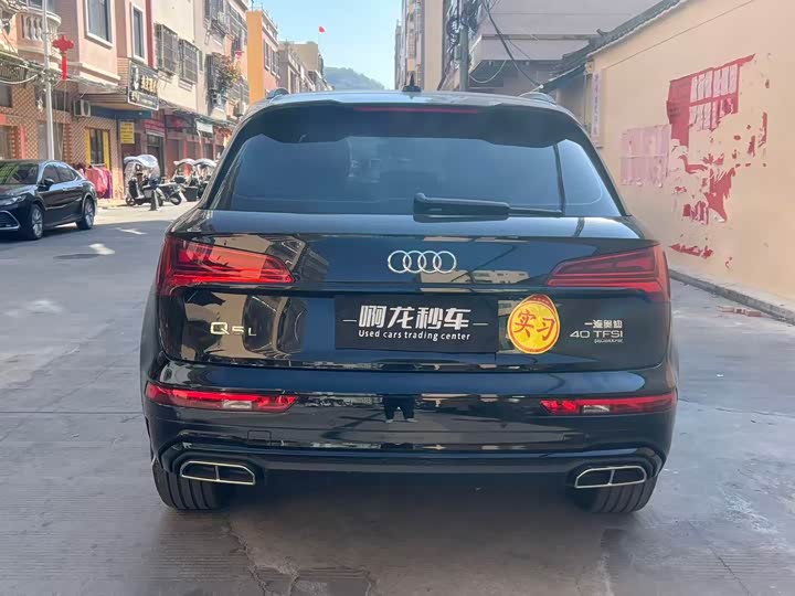 Фото 6 - Audi Q5L