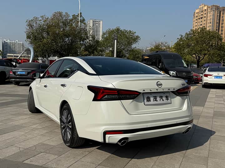 Фото 6 - Nissan Teana