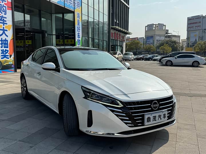 Фото 8 - Nissan Teana