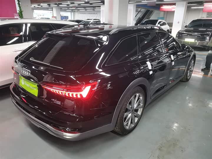 Фото 7 - Audi A6