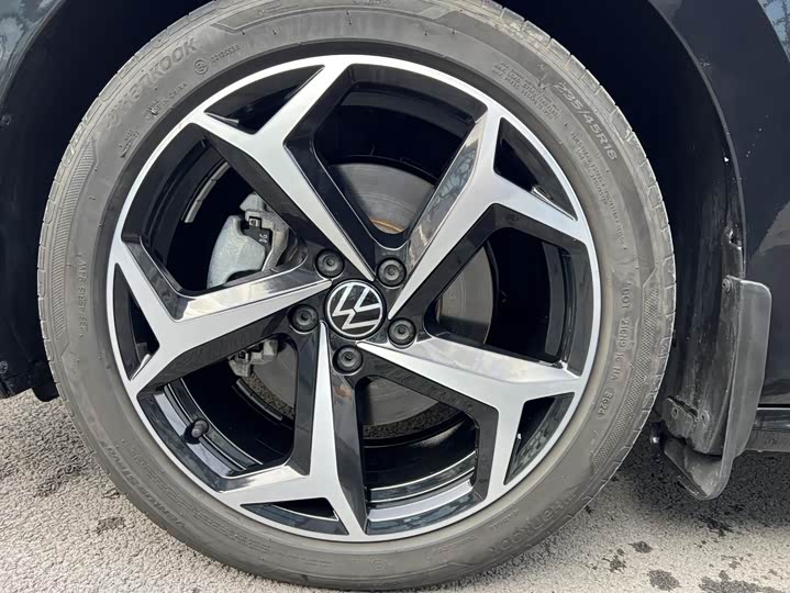 Фото 5 - Volkswagen Passat