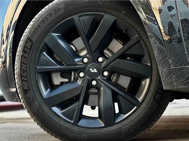 Фото 8 - LiXiang L8