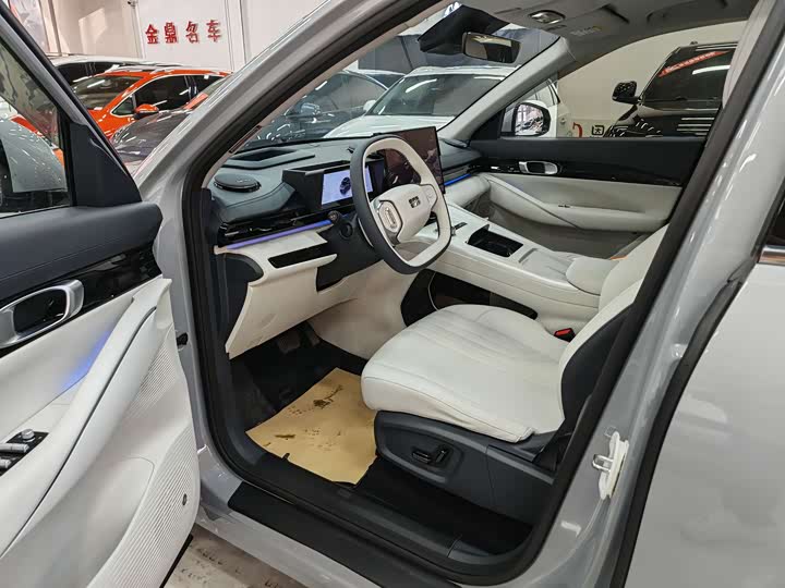 Фото 4 - Geely Galaxy E5