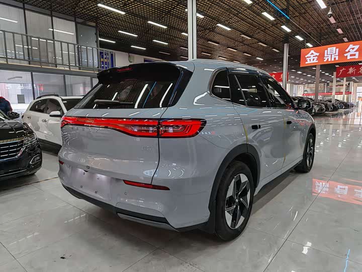 Фото 7 - Geely Galaxy E5