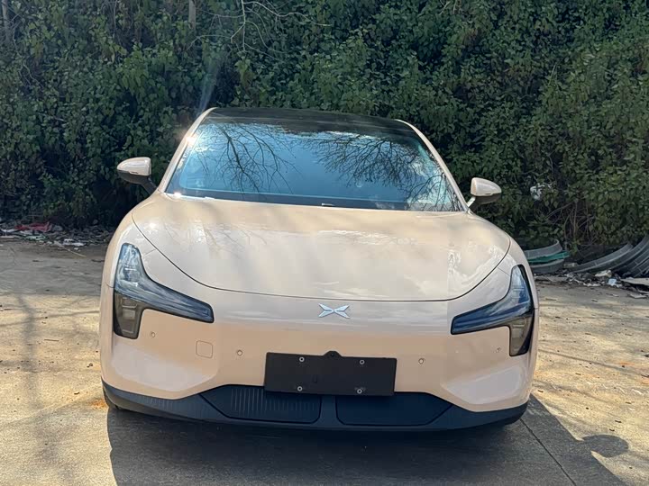 Фото 2 - XPeng Mona M03