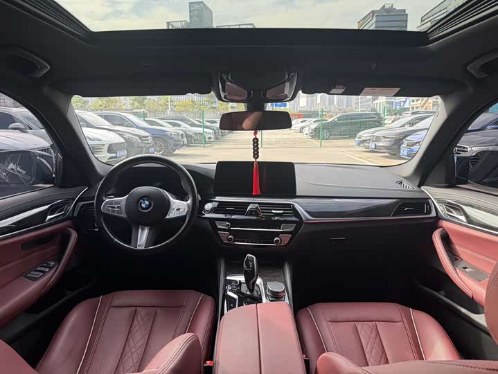 Фото 5 - BMW 5 Series