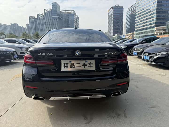 Фото 8 - BMW 5 Series