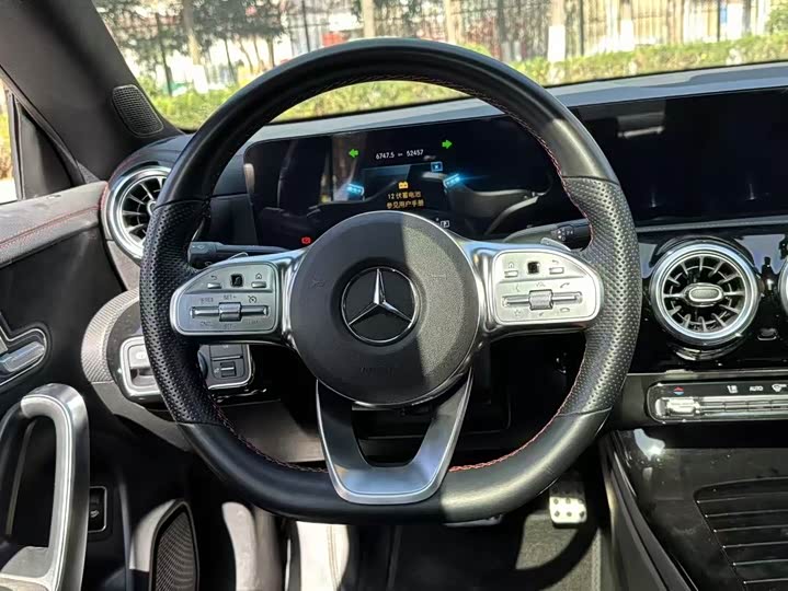 Фото 5 - Mercedes-Benz CLA-Class