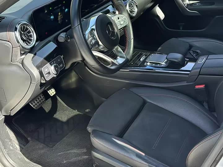 Фото 7 - Mercedes-Benz CLA-Class