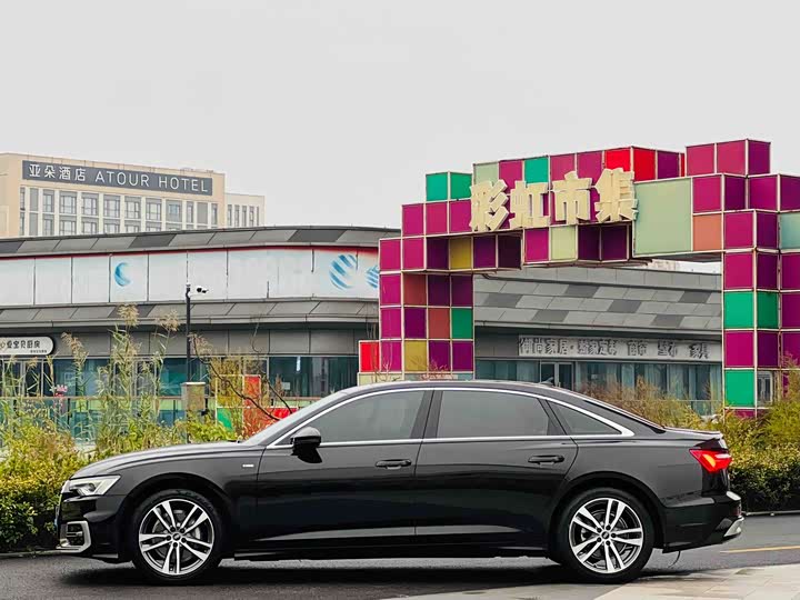 Фото 3 - Audi A6L