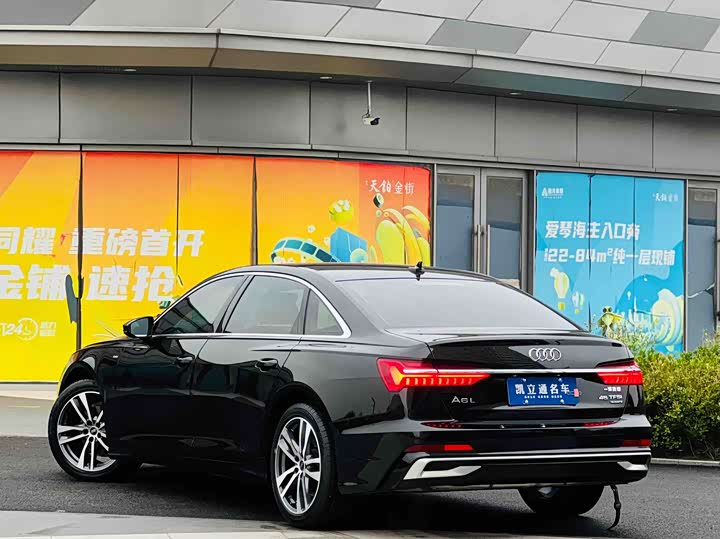 Фото 4 - Audi A6L