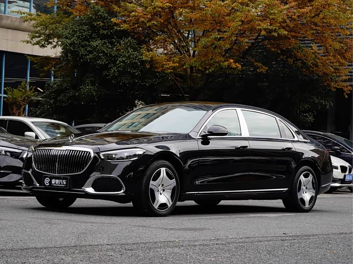 Фото 2 - Mercedes-Benz Maybach S-Class
