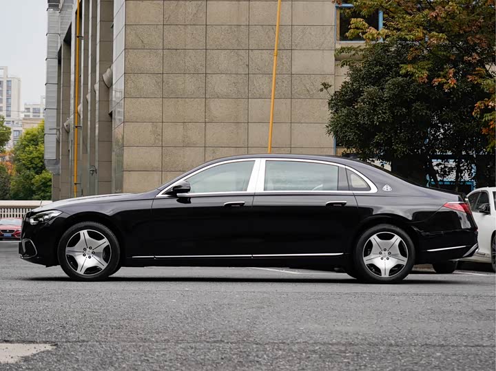 Фото 4 - Mercedes-Benz Maybach S-Class