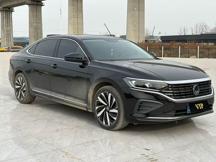 Фото 3 - Volkswagen Passat