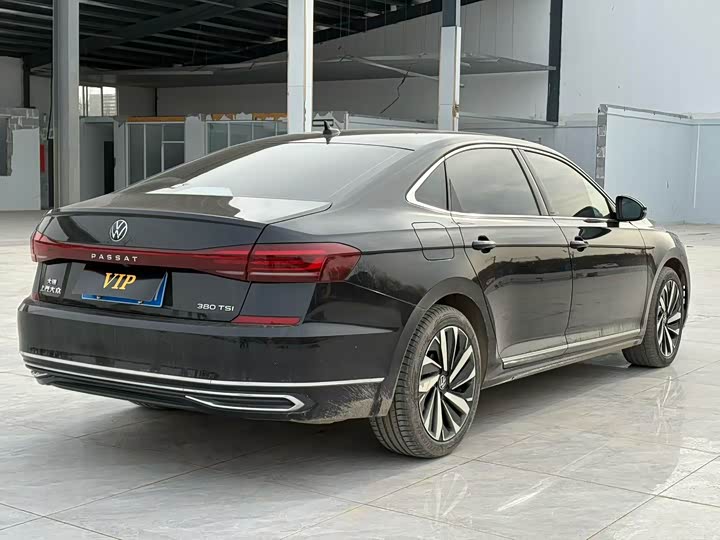 Фото 6 - Volkswagen Passat