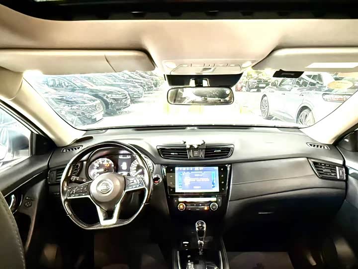 Фото 9 - Nissan X-Trail