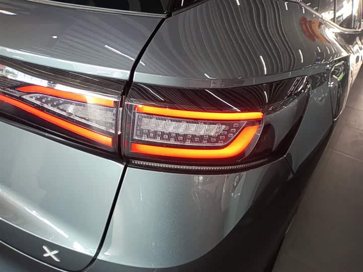 Фото 8 - Volkswagen ID.4 X