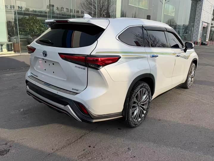 Фото 5 - Toyota Highlander