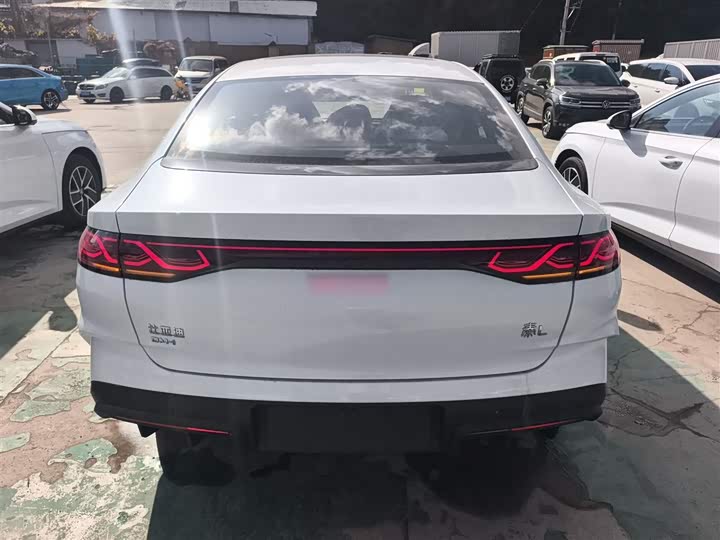 Фото 6 - BYD Qin L