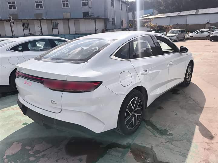 Фото 7 - BYD Qin L