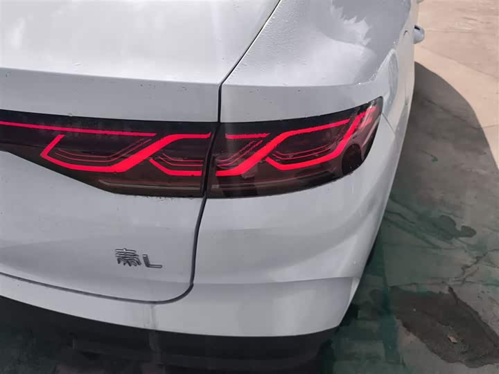 Фото 8 - BYD Qin L