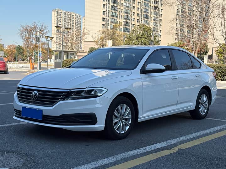 Фото 1 - Volkswagen Lavida