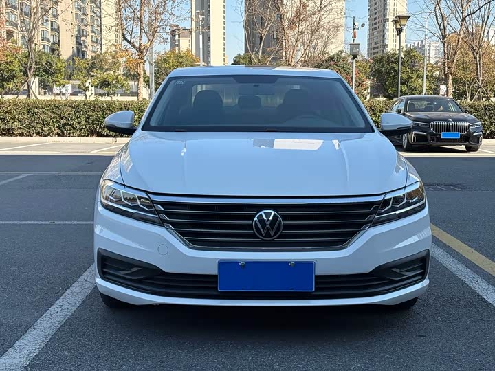 Фото 2 - Volkswagen Lavida