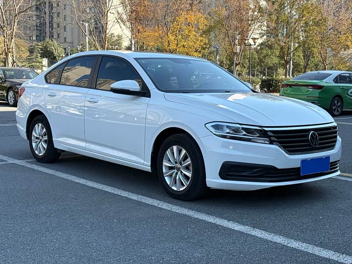 Фото 3 - Volkswagen Lavida