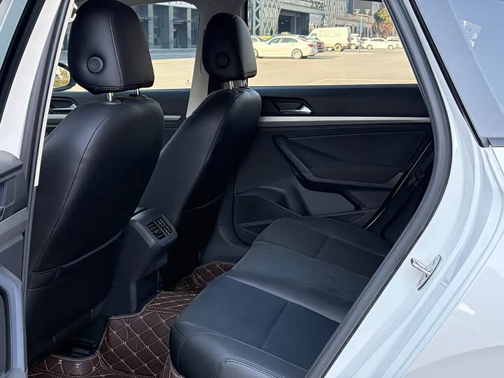 Фото 7 - Volkswagen Lavida