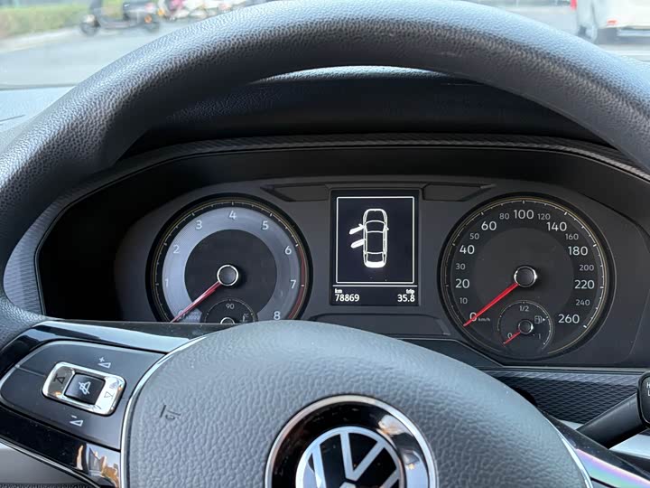 Фото 9 - Volkswagen Lavida