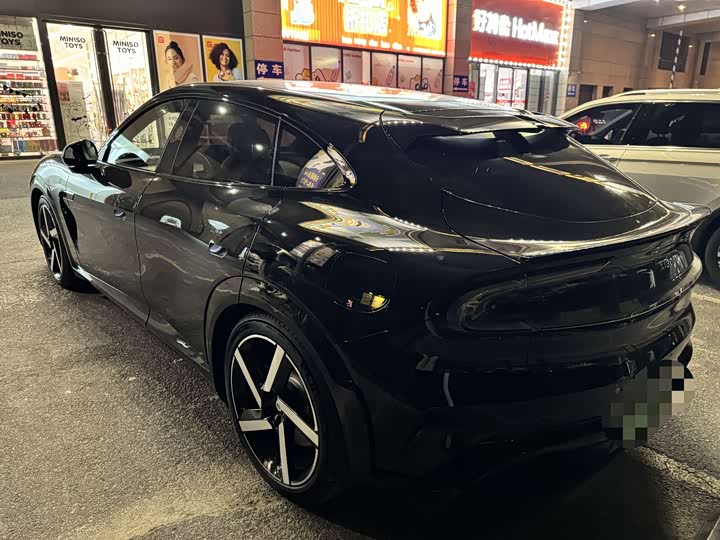 Фото 7 - Xiaomi YU7