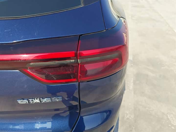 Фото 8 - Chery Tiggo 8