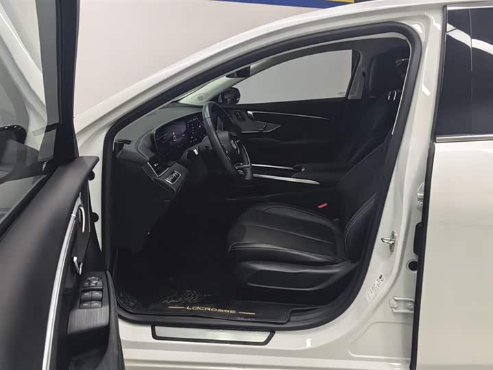 Фото 9 - Buick LaCrosse