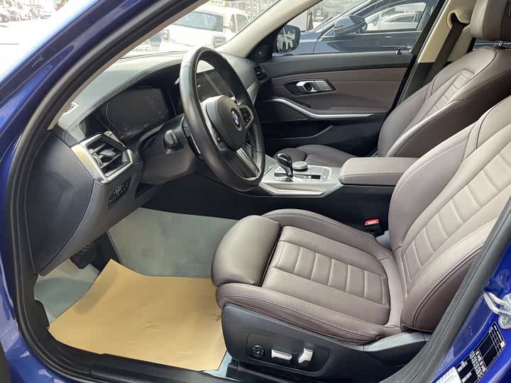 Фото 4 - BMW 3 Series