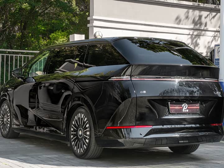 Фото 6 - XPeng X9