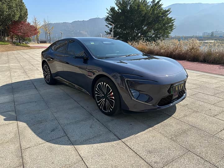 Фото 3 - Avatr 12