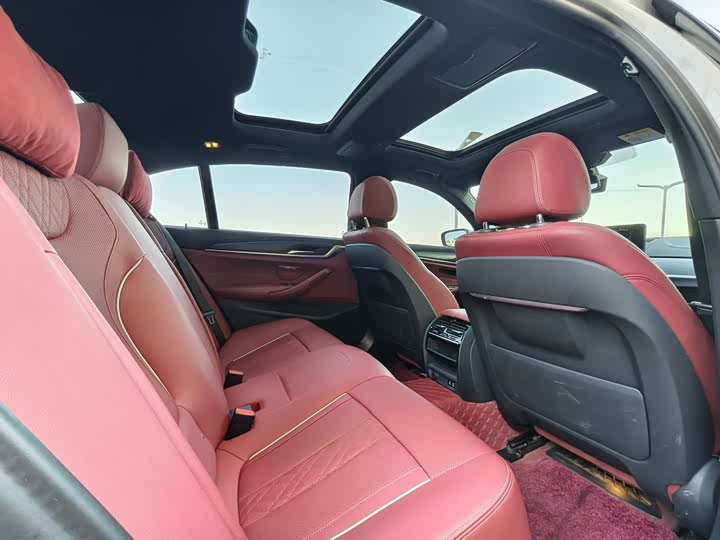 Фото 4 - BMW 5 Series