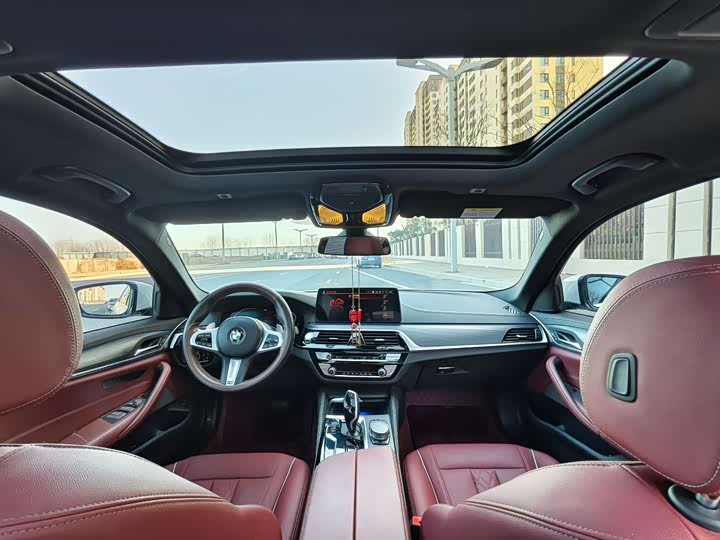 Фото 5 - BMW 5 Series