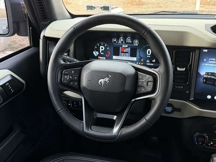 Фото 7 - Ford Bronco