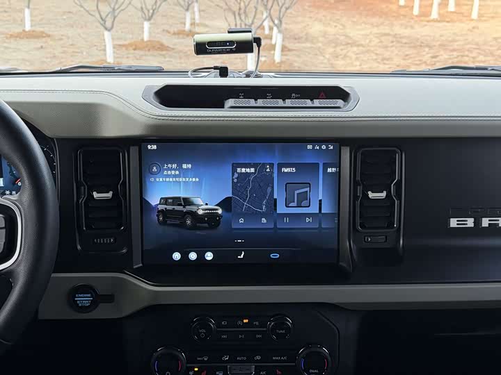 Фото 9 - Ford Bronco