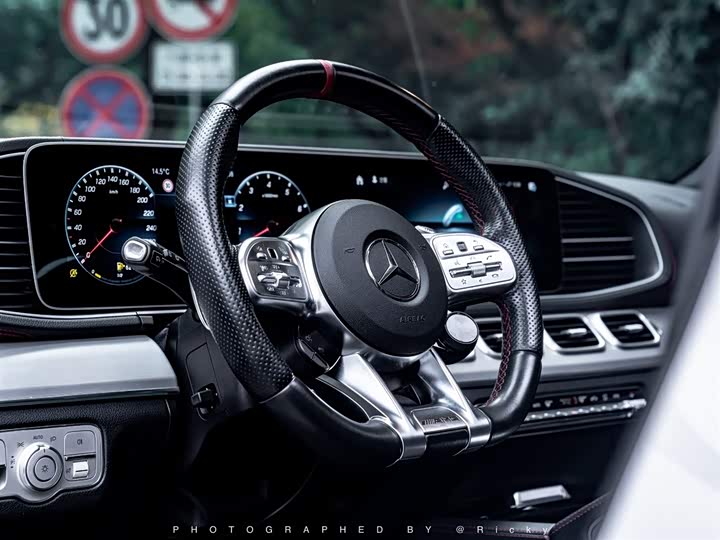 Фото 6 - Mercedes-Benz GLE-Class AMG
