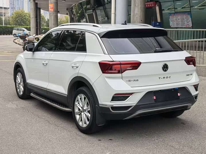 Фото 6 - Volkswagen T-Roc