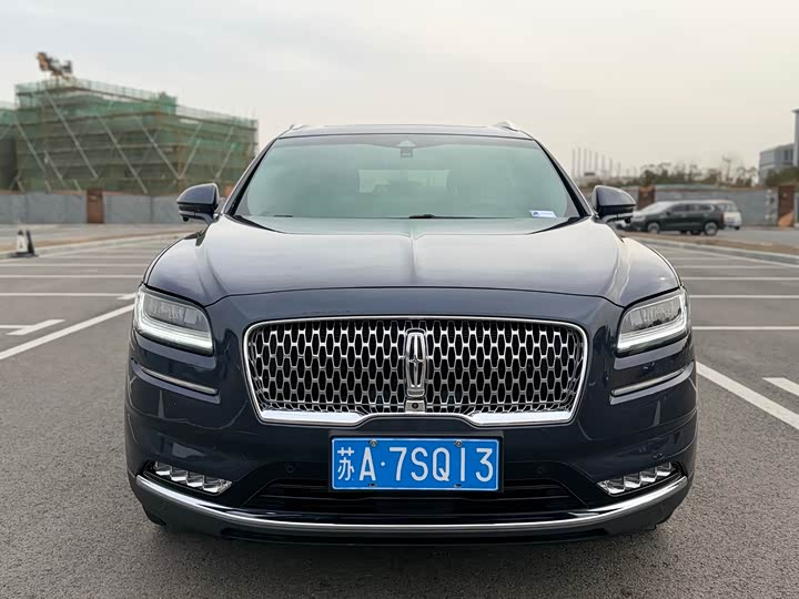 Фото 2 - Lincoln Nautilus