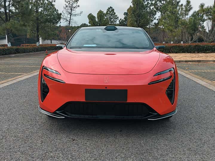 Фото 2 - Avatr 06