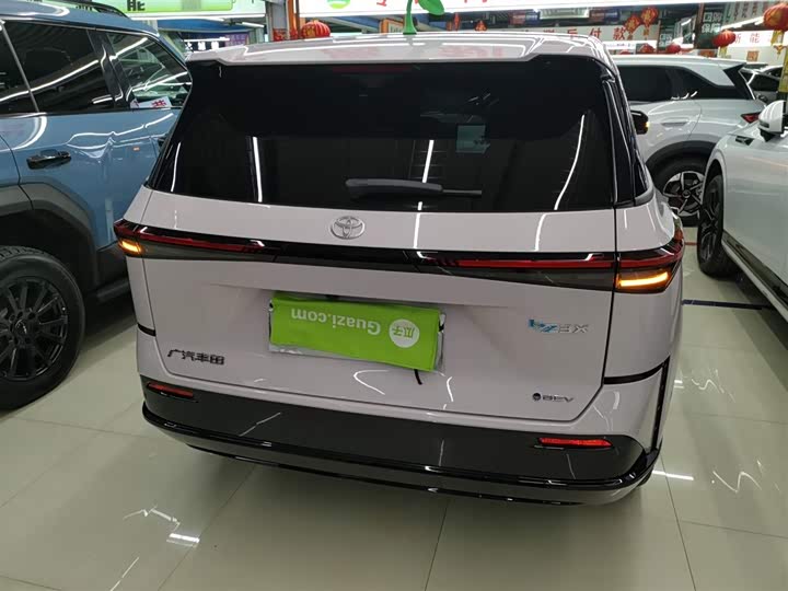 Фото 6 - Toyota bZ3X