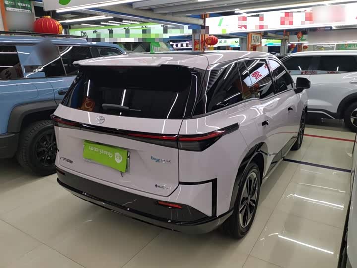 Фото 7 - Toyota bZ3X