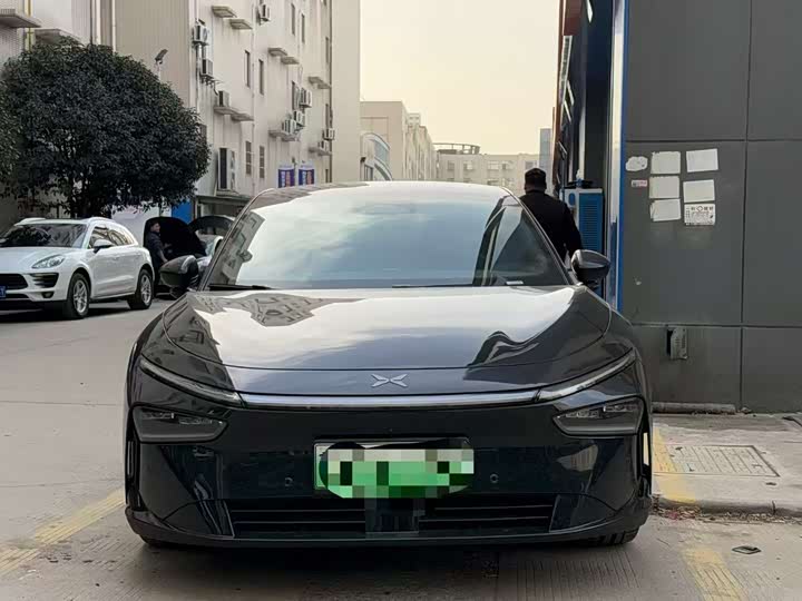 Фото 1 - XPeng F57