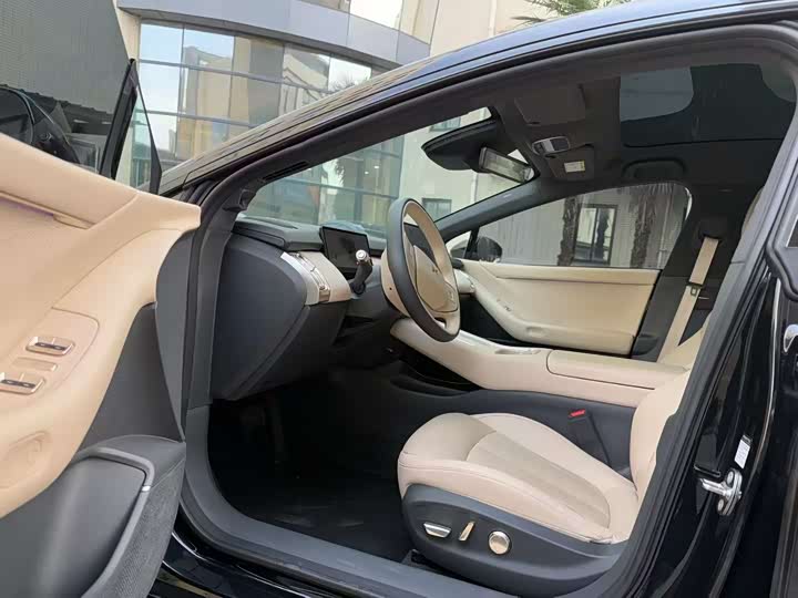 Фото 2 - XPeng F57