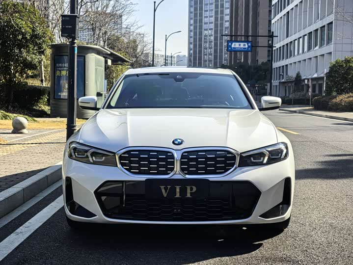 Фото 2 - BMW 3 Series